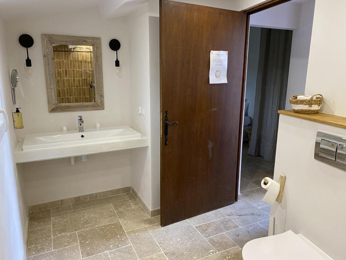 Hotel Du Pont Blanc Saintes-Maries-de-la-Mer Bagian luar foto