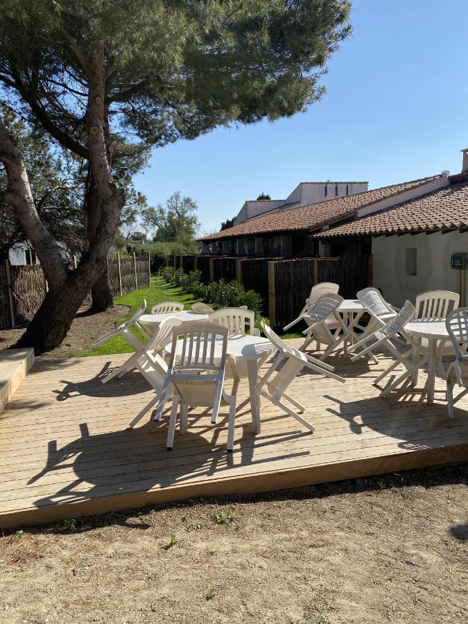 Hotel Du Pont Blanc Saintes-Maries-de-la-Mer Bagian luar foto